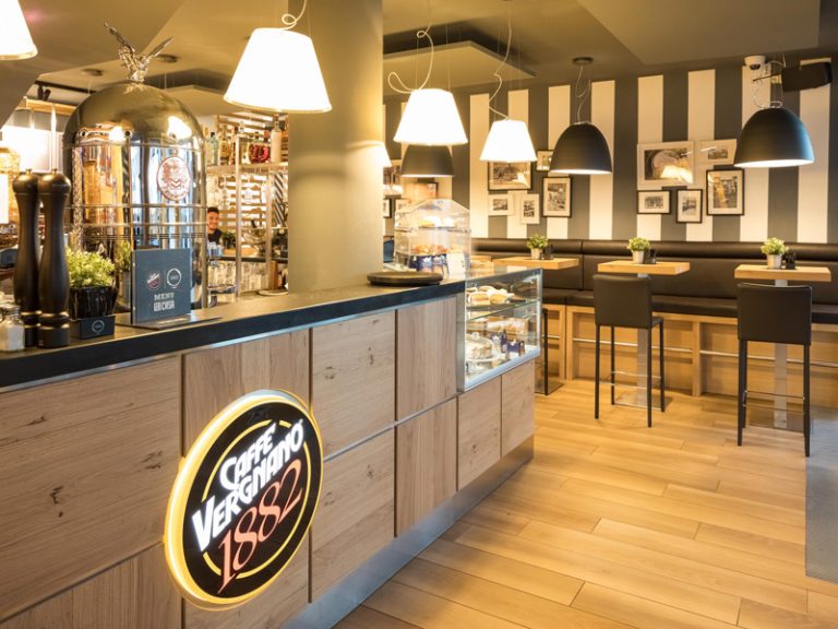 Mi Casa Su Casa — Café Vergnano