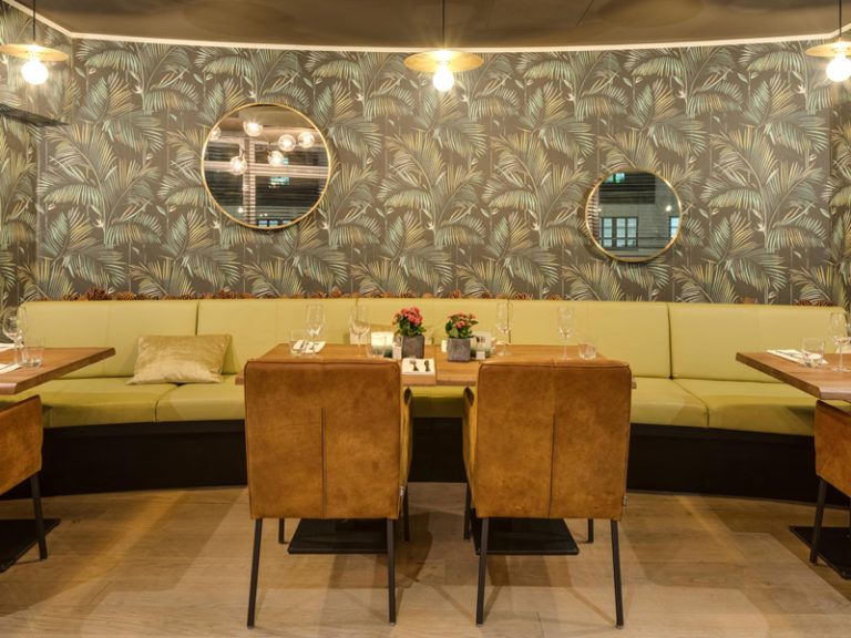 Mi Casa Su Casa — Restaurant