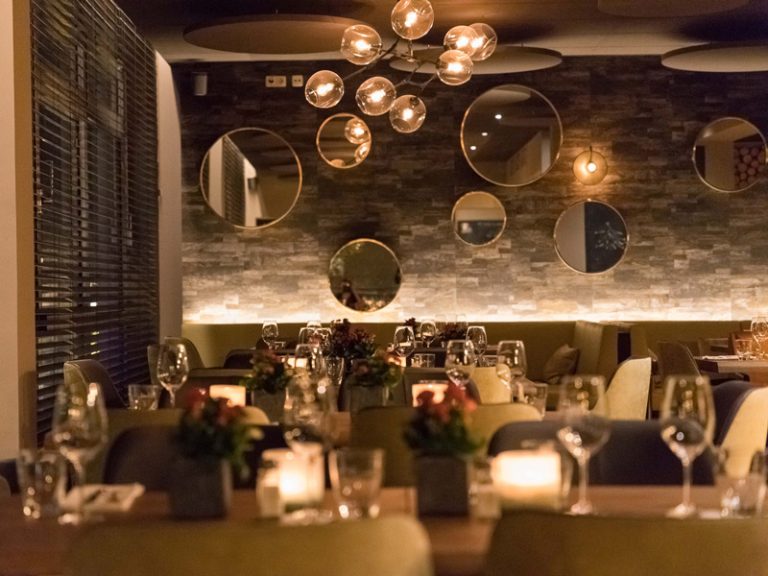 Mi Casa Su Casa — Restaurant
